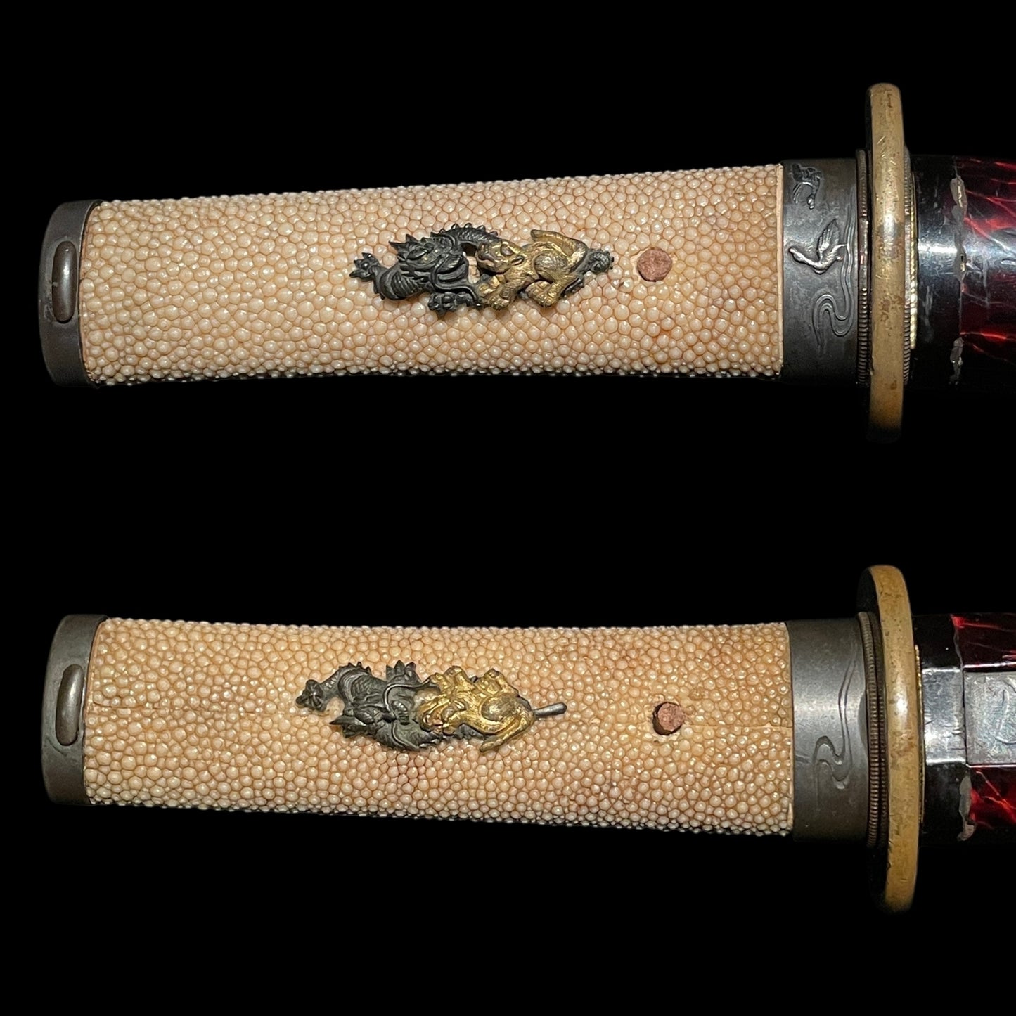 Hirazukuri Red Wakizashi 平造脇差, Dragon Lion Menuki 龍獅子目貫, Edo period mumei