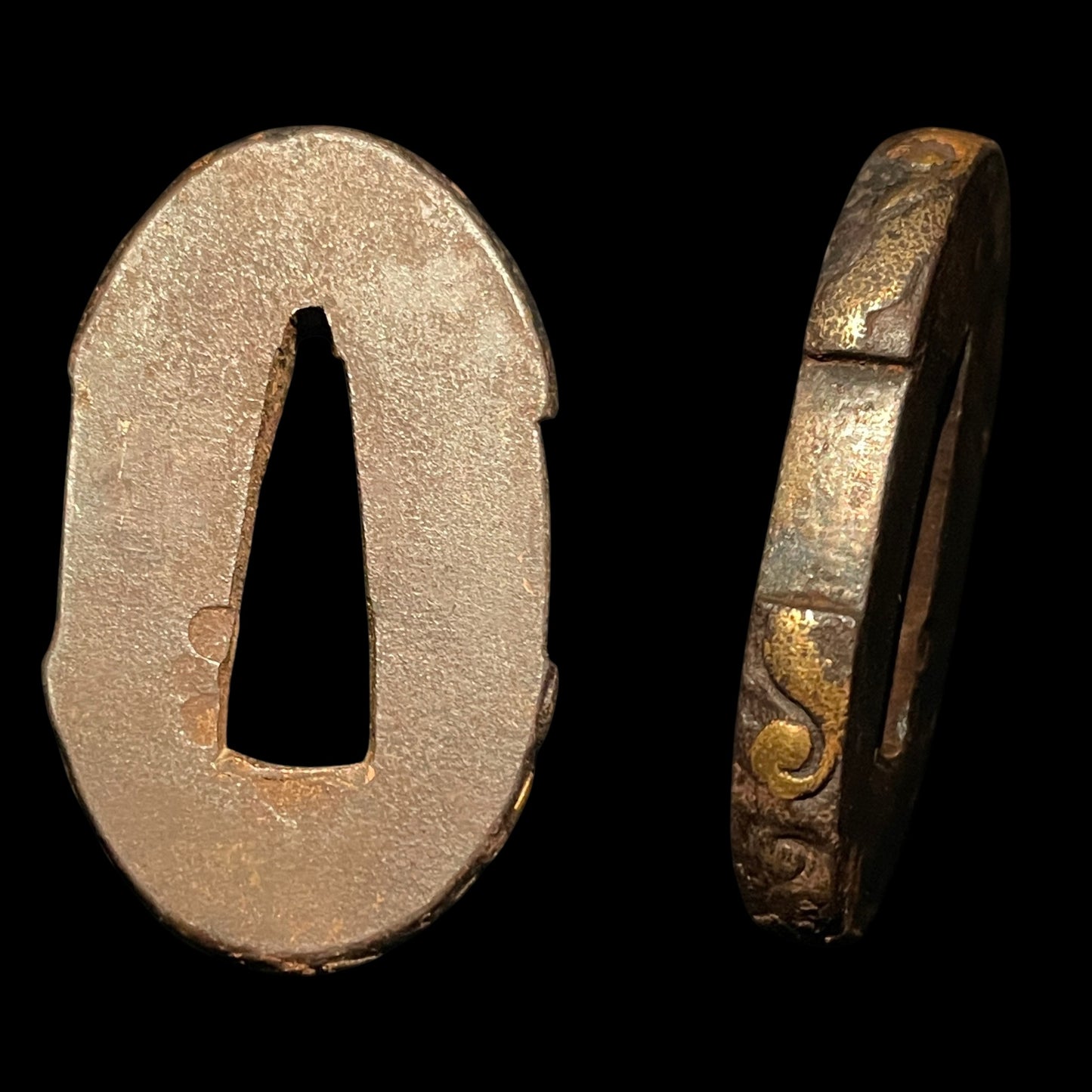 Hirazukuri Red TANTO, Yodomeisho 淀名所 Fuchikashira, with Shirasaya