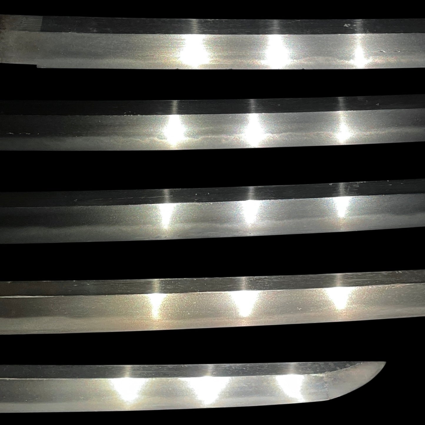 Kozori 小反 Katana, NANBOKUCHO Period BIZEN School, with Two Certificate