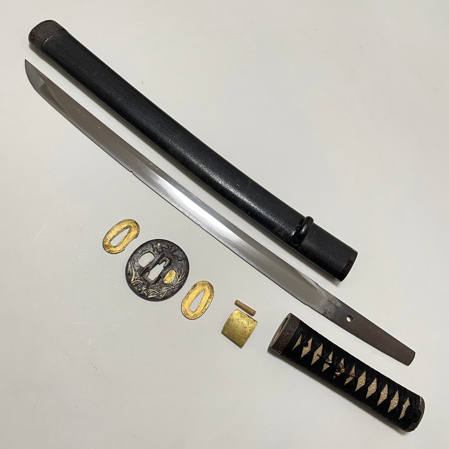 Autumn Plant Fittings Wakizashi, Susuki and Moon Tsuba, Edo period mumei