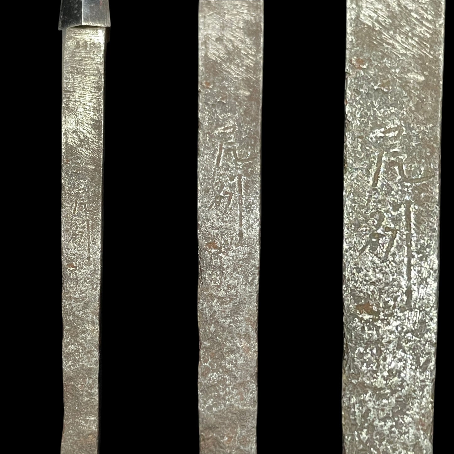 Hirasankaku Yari 平三角槍 in Shirasaya, Bishu 尾州 signed, Edo period