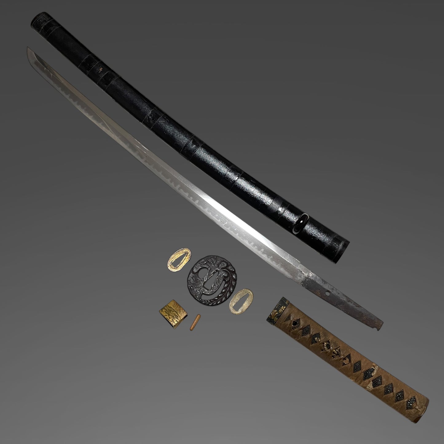 Gunomechoji-Hamon 互目丁子刃文 Long Wakizashi, Edo period mumei