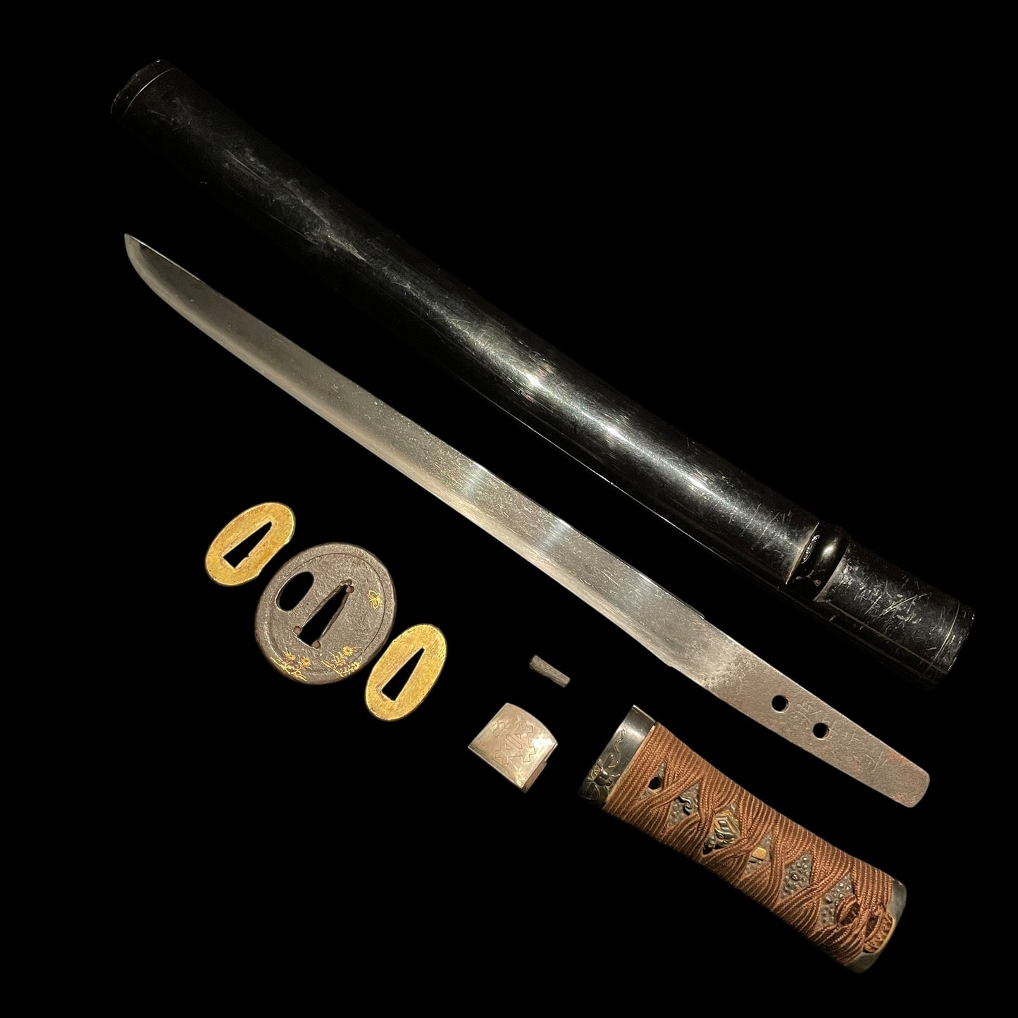 Naminohira Yukiyasu 波平行安 signed, Early Muromachi period, with Certificate