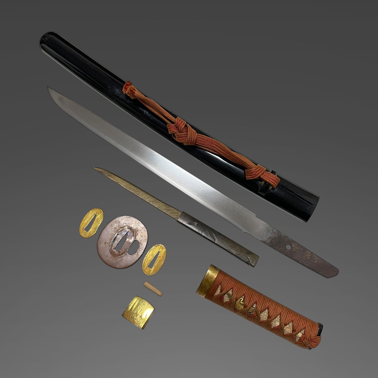Kiyohide 清秀 signed TANTO with Kozuka, Iwaizashi 祝差, Edo period