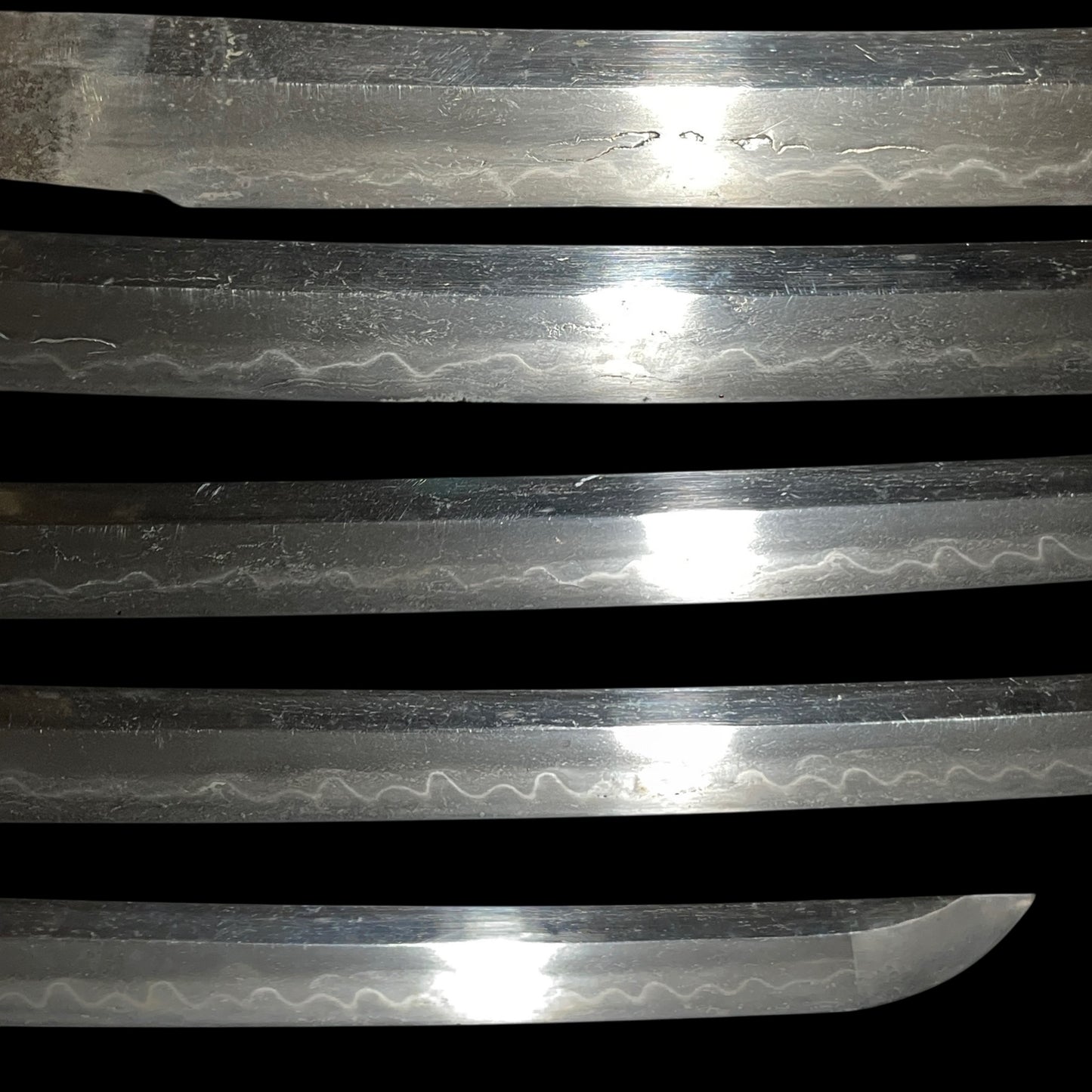 Yoshimichi 吉道 signed Long WAKIZASHI, Gunome-Hamon 互目刃文, Edo period