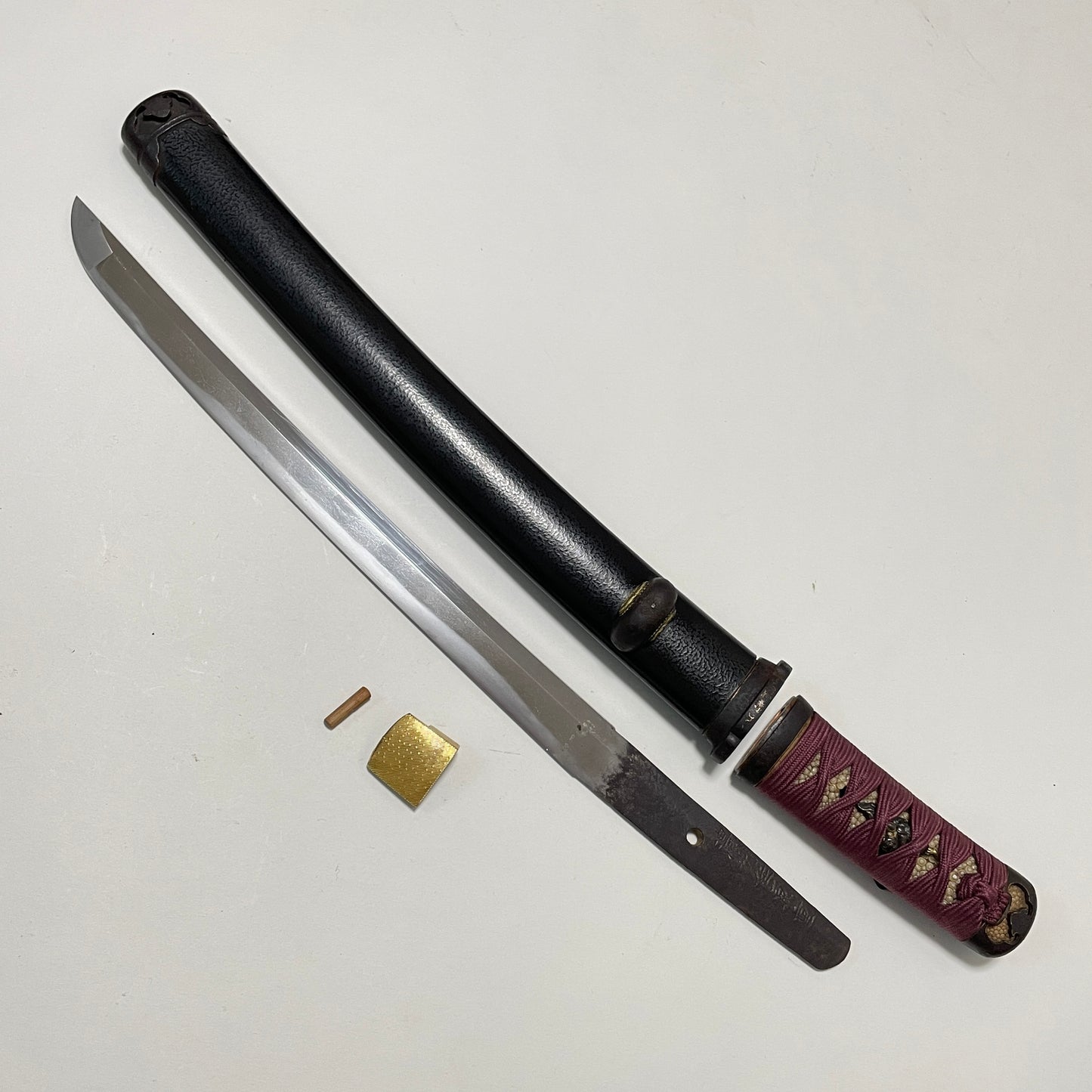 Noshusekiju Kaneshige 濃州住兼重 signed TANTO, Iron Fittings Koshirae, Dragon Kozuka