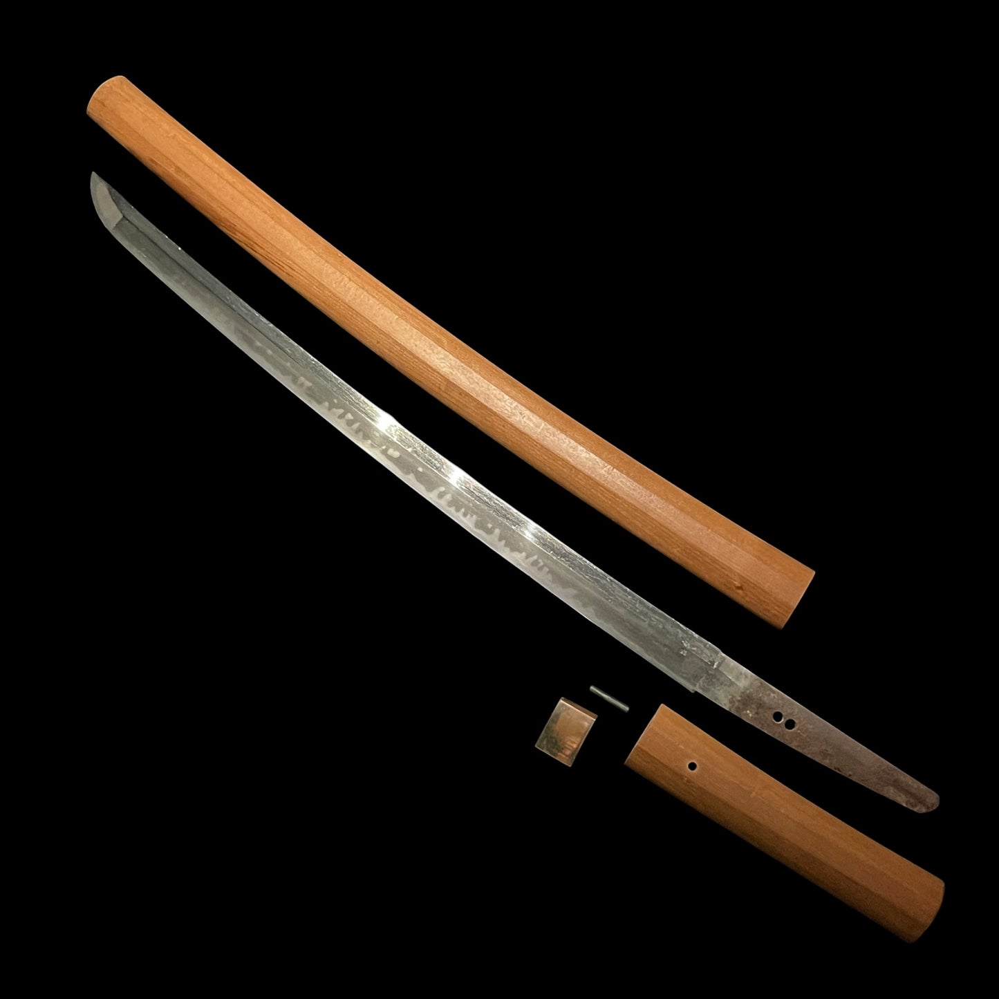 Amazing Hamon Wakizashi, Wide and Thick Blade, Edo period mumei