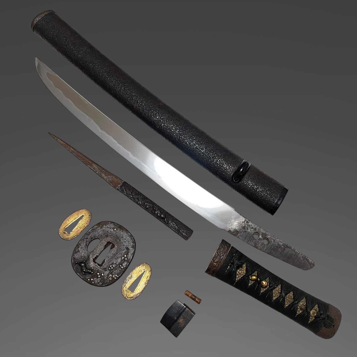 Sunnnobi-TANTO 寸延短刀, Puppy Tsuba and Tiger Kozuka, Late Edo period mumei