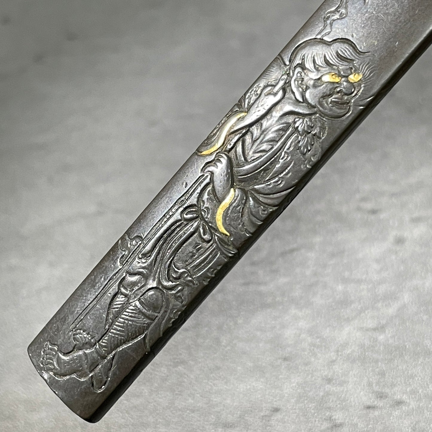 韃靼人 Dattanjin Kozuka, 重光 Shigemitsu signed, Edo period, with BOX