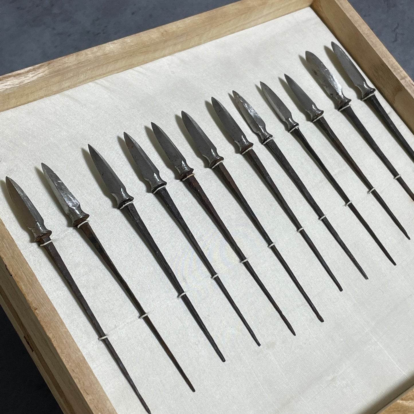 YAJIRI x 12 鏃 Samurai Arrowhead, Edo period, with BOX