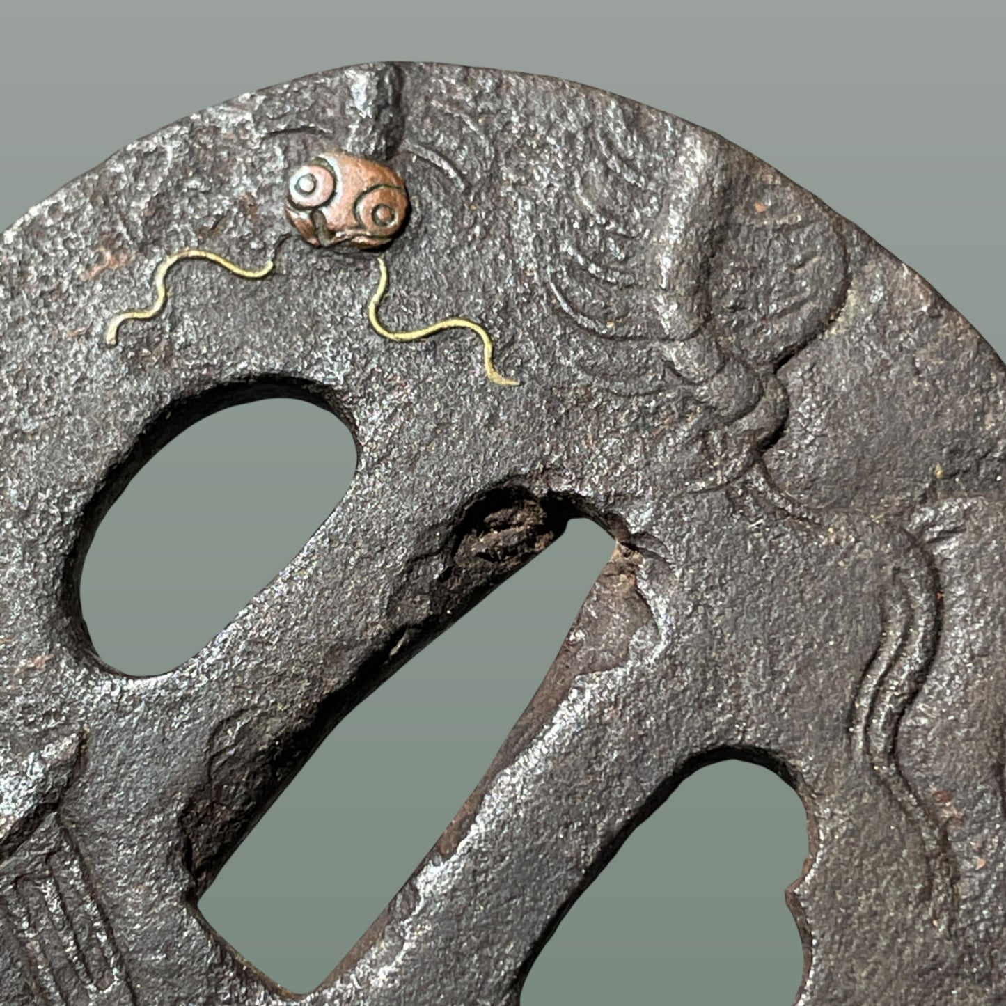 Centipede Mukade(百足) TSUBA, 俵の藤太, Iron back, Edo period, with BOX