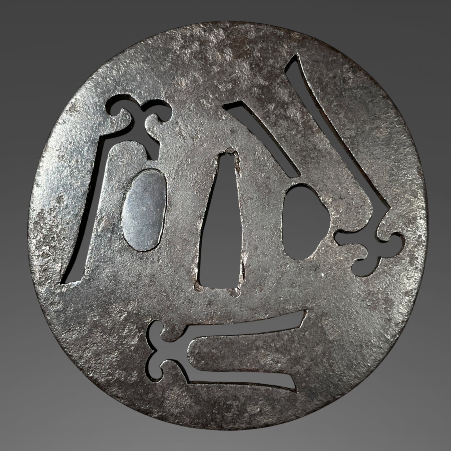 Kotoji 琴柱 TSUBA, Iron back, Edo period, with BOX