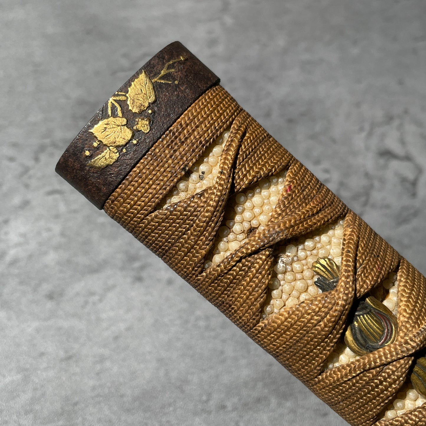 Cicada Kashira Tsukamae 蝉頭柄前 for Wakizashi, Edo period