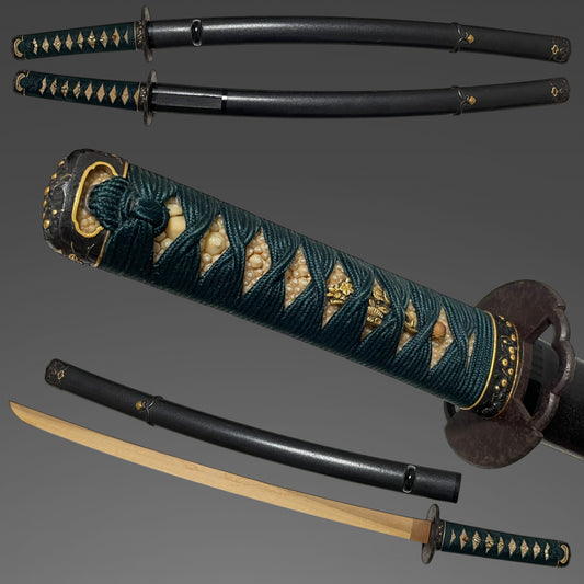 Handachi-Koshirae 半太刀拵, Kofuju Naminobu 江府住並信 signed Tsuba, Edo period