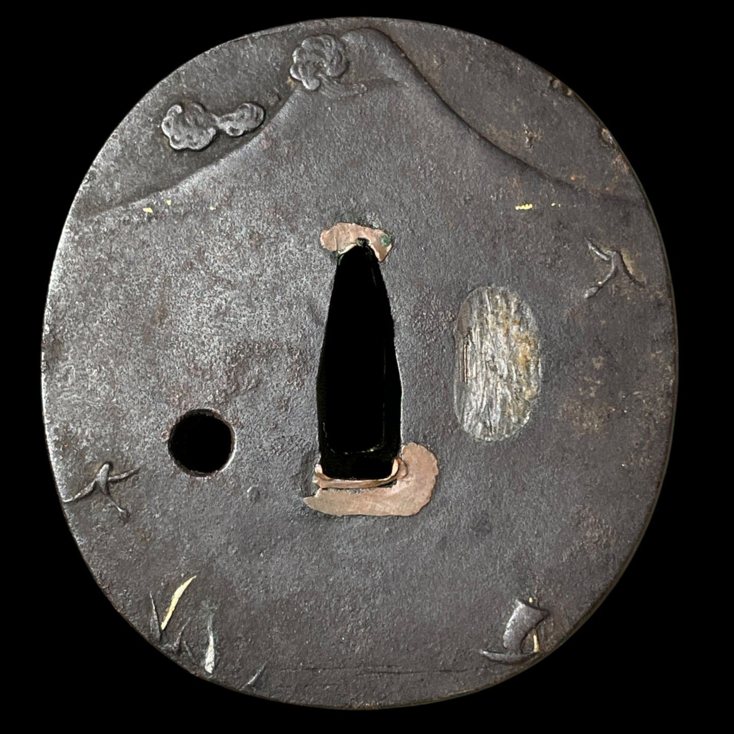 富士山鍔 Mt.Fuji Tsuba, Yamashirokoku Umetada 山城国埋忠 signed, Iron back, Edo period