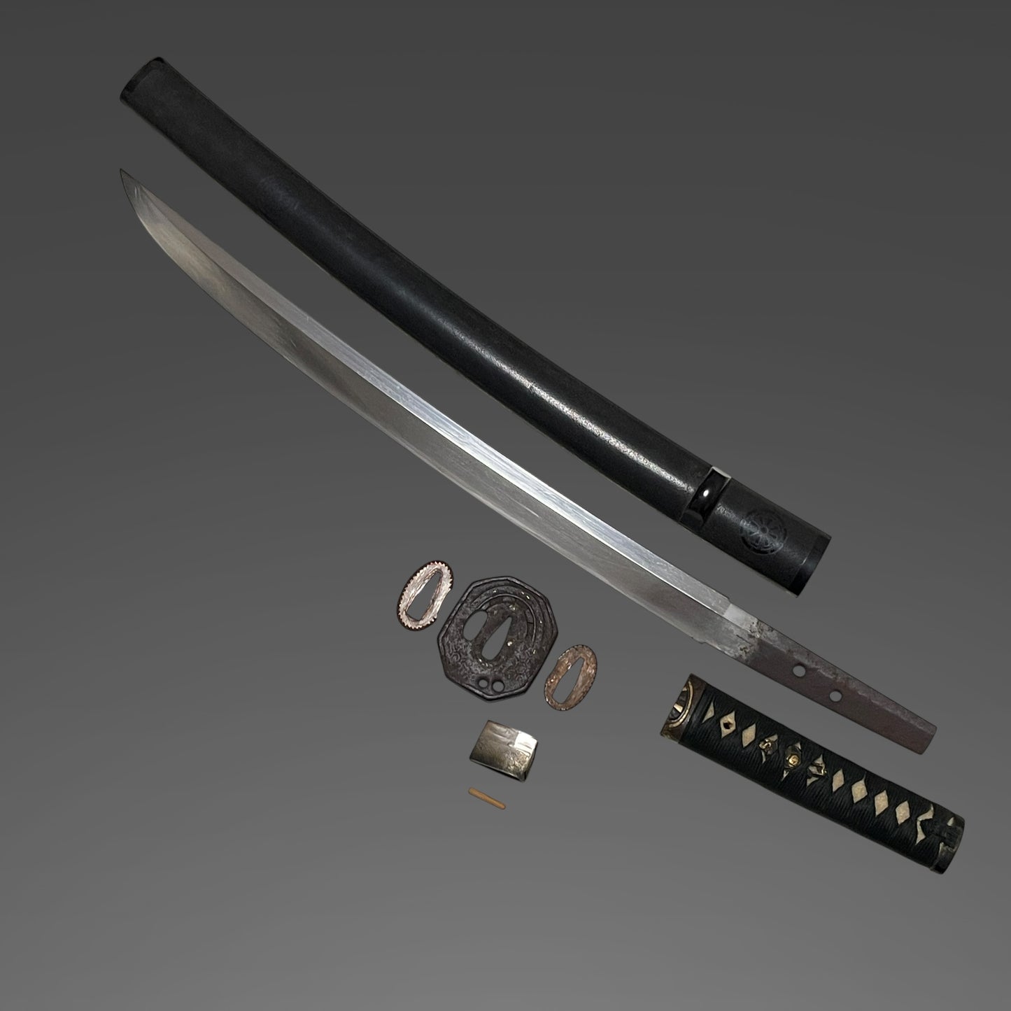 Naginata Naoshi Wakizashi, Kagemakie-Saya 陰蒔絵鞘, Thick Blade, Muromachi period mumei