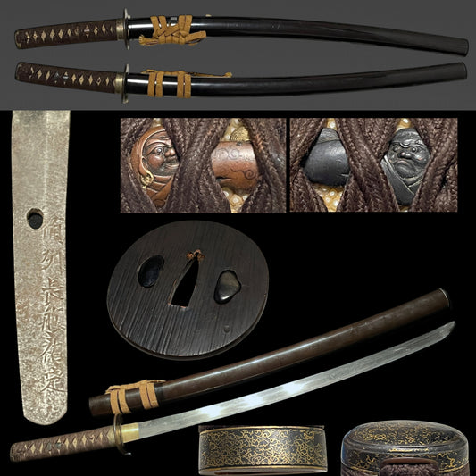 Daruma 達磨 Menuki Sukesada signd Wakizashi, Shigure 時雨 Tsuba, Kaga Fuchikashira