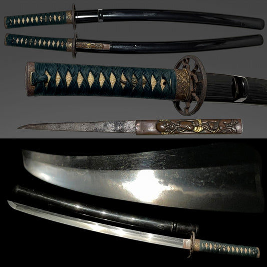 Izuminokami Kunisada 和泉守國貞 signed Wakizashi, with Kozuka, Edo period