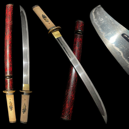 Hirazukuri Red Wakizashi 平造脇差, Dragon Lion Menuki 龍獅子目貫, Edo period mumei