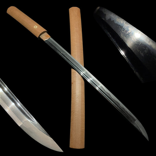 Ookissaki 大切先 Wakizashi, Bo-hi 棒樋 blade, Edo period mumei