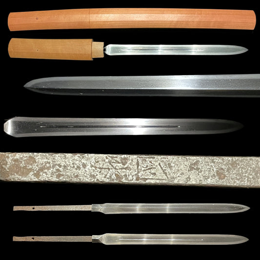 Kunisuke 国助 signed Hirasankaku-Yari 平三角槍, Sword Style Shirasaya, Edo period