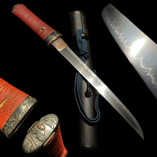 Hirazukuri Red TANTO, Yodomeisho 淀名所 Fuchikashira, with Shirasaya