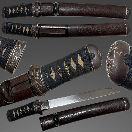 Silver inlay Iron Fittings TANTO, Shishi Menuki 獅子目貫, Edo period mumei