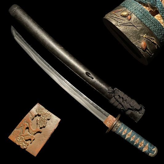 Beautiful Habaki Wakizashi, Pine cones Fuchi, Shakudo Sanmai Tsuba, Edo period mumei