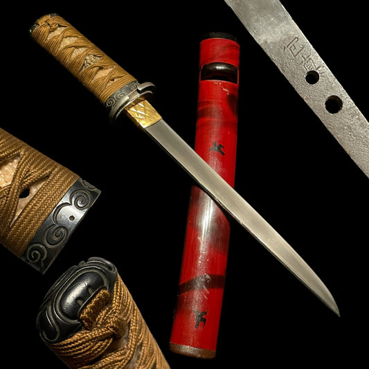 Red TANTO, 包真 Kanezane signed, Guribori 倶利彫 Fuchikashira, Muromachi period