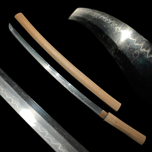 Yoshimichi 吉道 signed Long WAKIZASHI, Gunome-Hamon 互目刃文, Edo period
