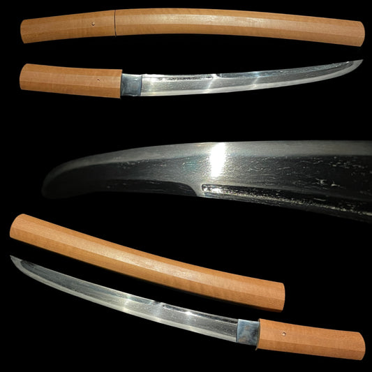 Rare style Unokubi-Zuukri 鵜首造 WAKIZASHI, Masame-Hada 柾目肌, Edo period mumei