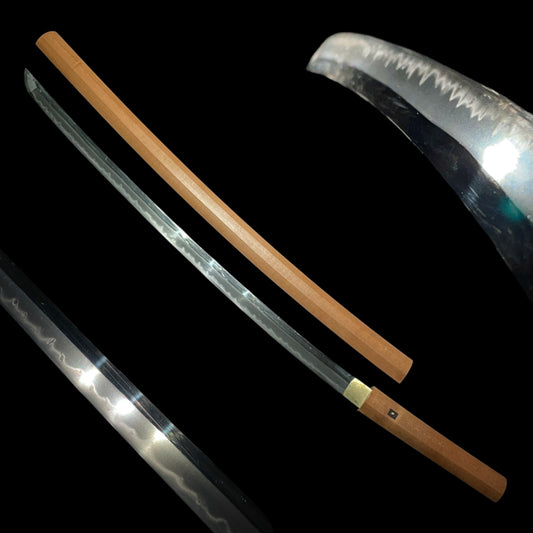 Togari-Gunome 尖互目 Hamon Heavy KATANA in Shirasaya, Showa period