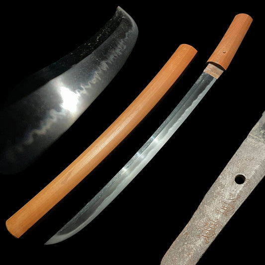 Kanehiro 兼廣 signed Shobuzukuri 菖蒲造り Wakizashi, Muromachi period