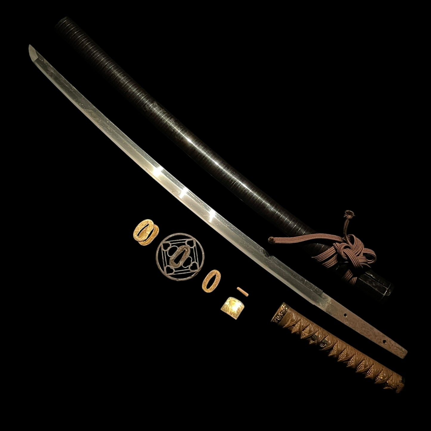 Yamato School 大和伝, Sue Tegai 末手掻 KATANA, Sukashi-Tsuba, Muromachi Period