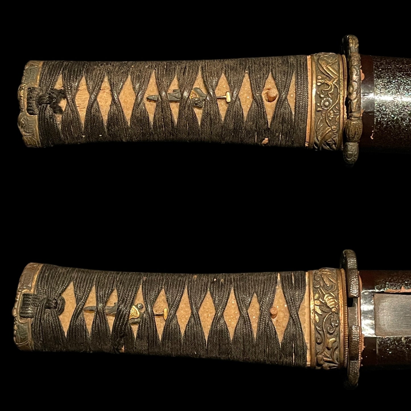 Unokubi TANTO, Mino style Mantis Fuchikashira, 堺包重鶴田新蔵 signed, Hanaguruma Tsuba