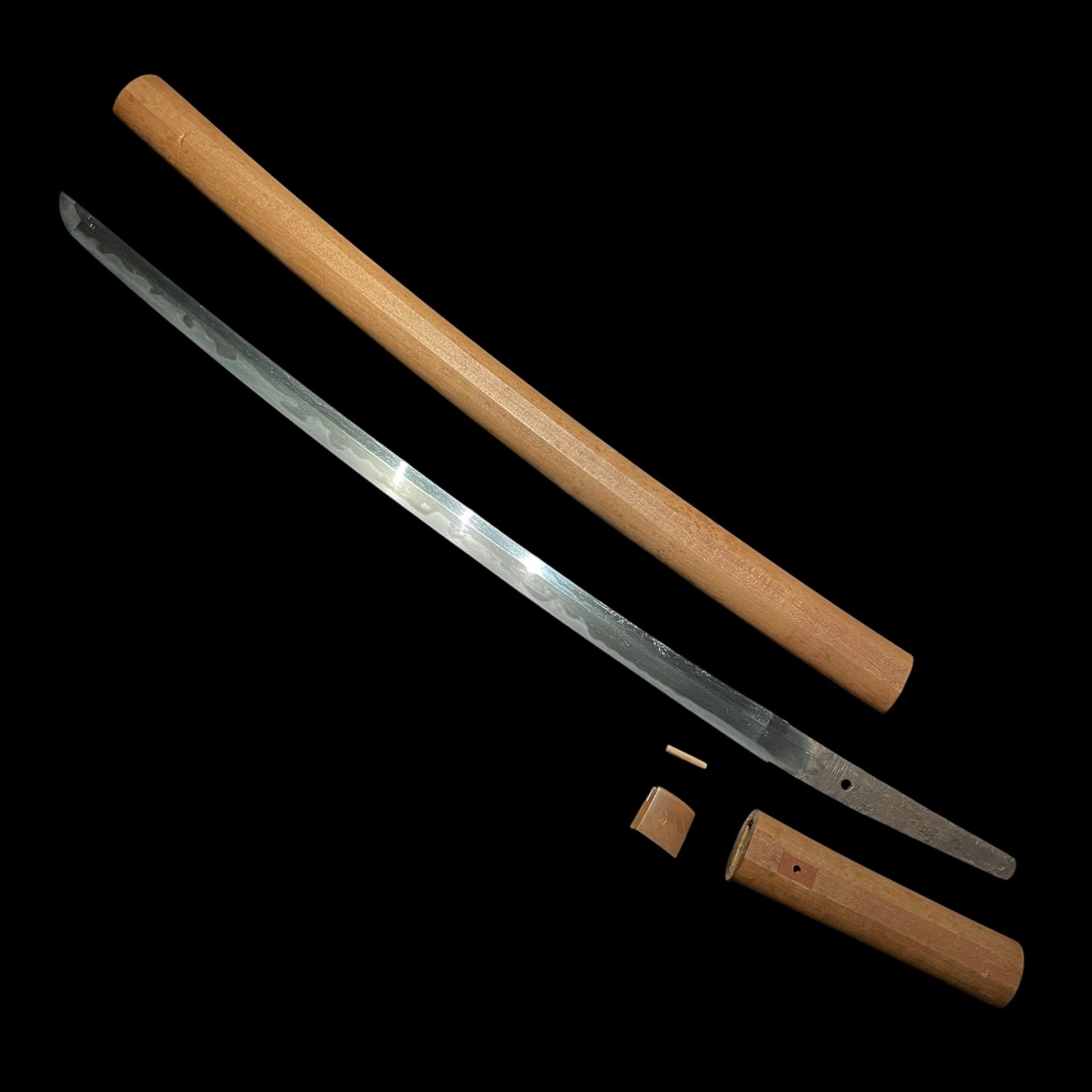 Echizen Kanenori 越前包則 WAKIZASHI, Early Edo period, NBTHK Certificate