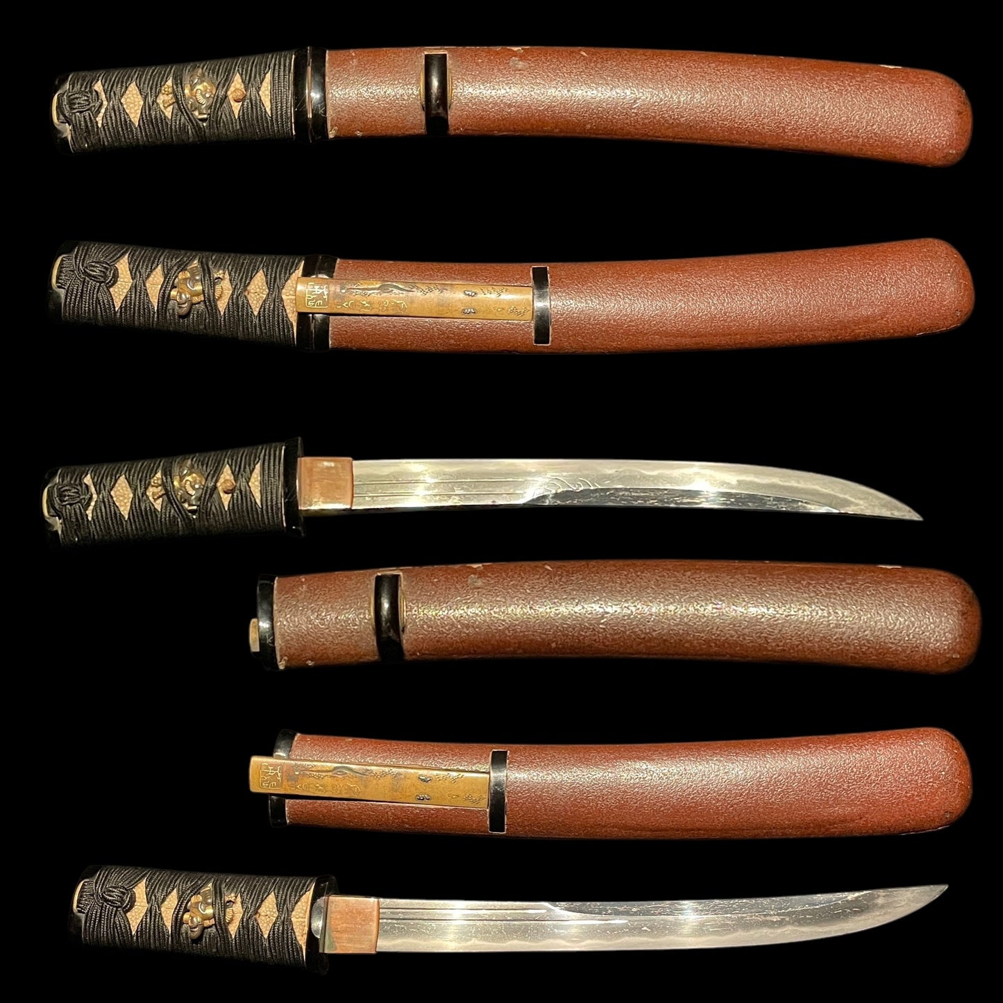 Unokubi-Zukuri 鵜首造 Red TANTO, with Brass KOZUKA, Edo period mumei