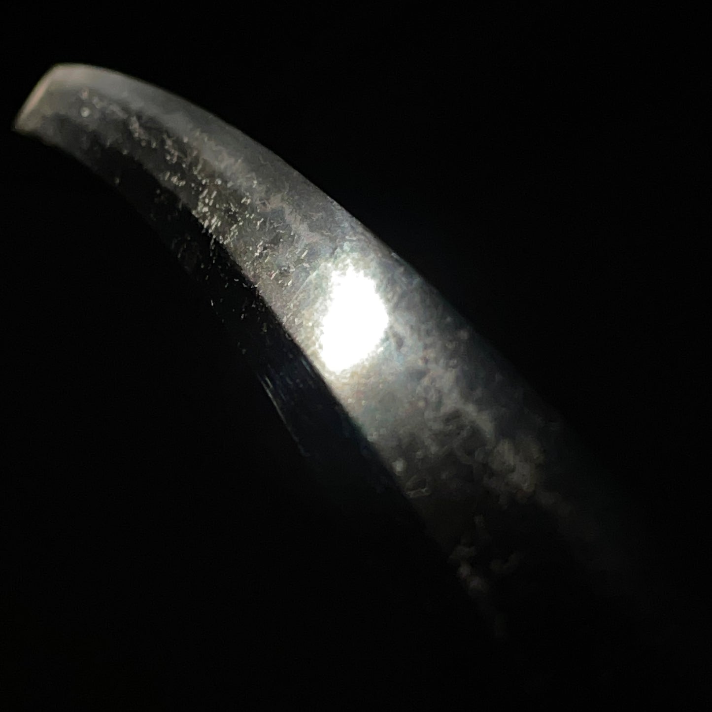 Long Wakizashi in Shirasaya, Muromachi period mumei, Nagasa 584mm (22.99 in.)