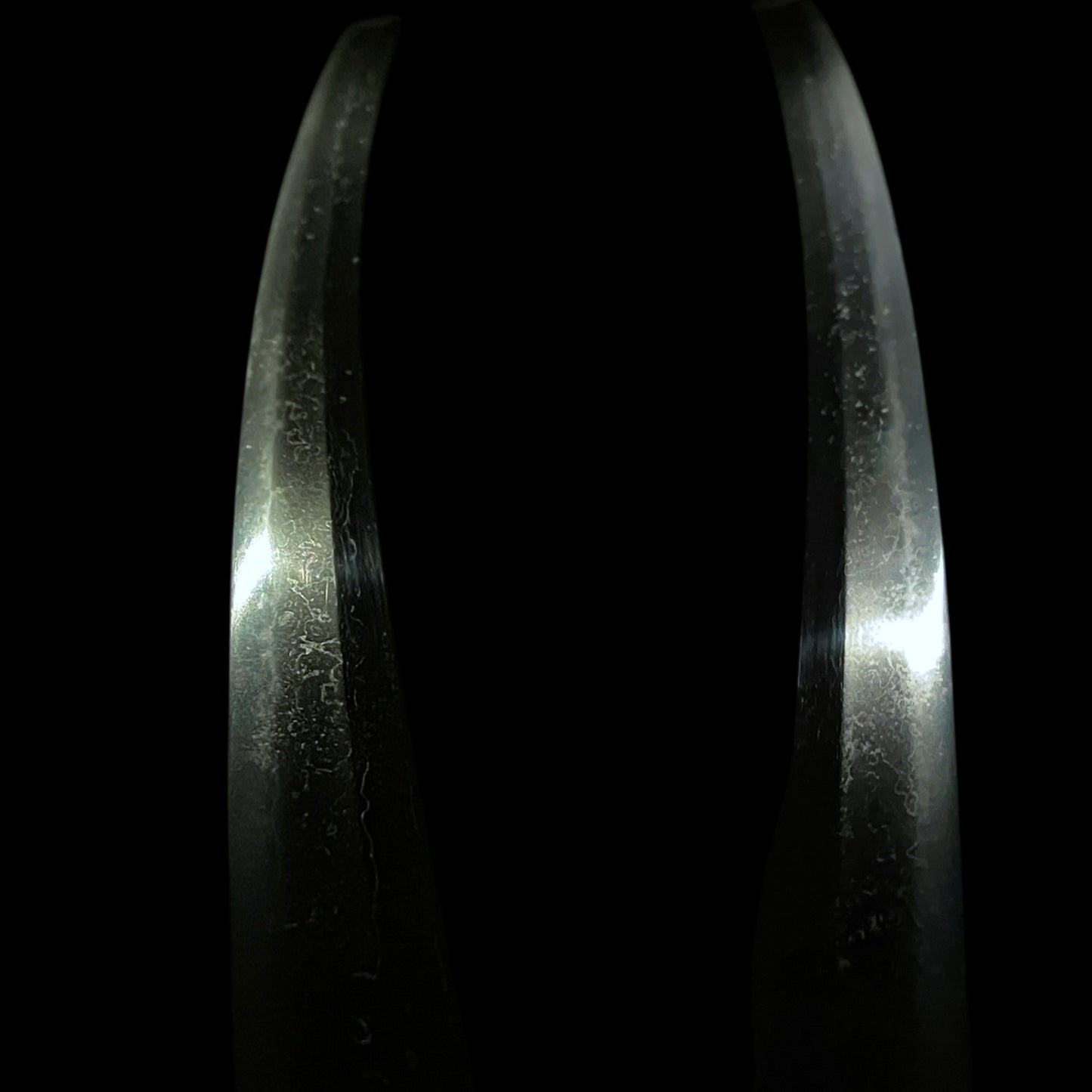 Long Wakizashi in Shirasaya, Muromachi period mumei, Nagasa 584mm (22.99 in.)