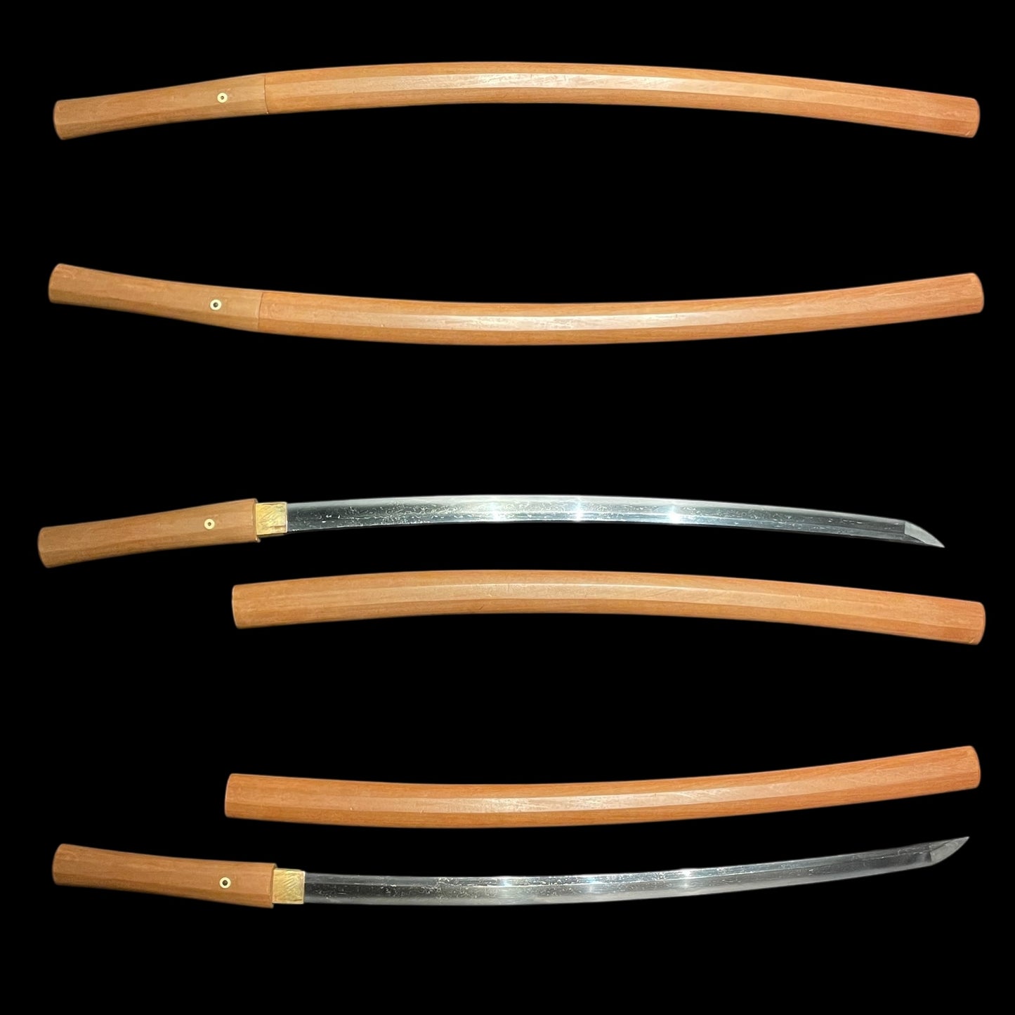Long Wakizashi in Shirasaya, Muromachi period mumei, Nagasa 584mm (22.99 in.)