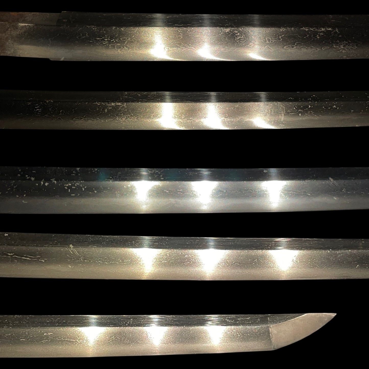 Long Wakizashi in Shirasaya, Muromachi period mumei, Nagasa 584mm (22.99 in.)