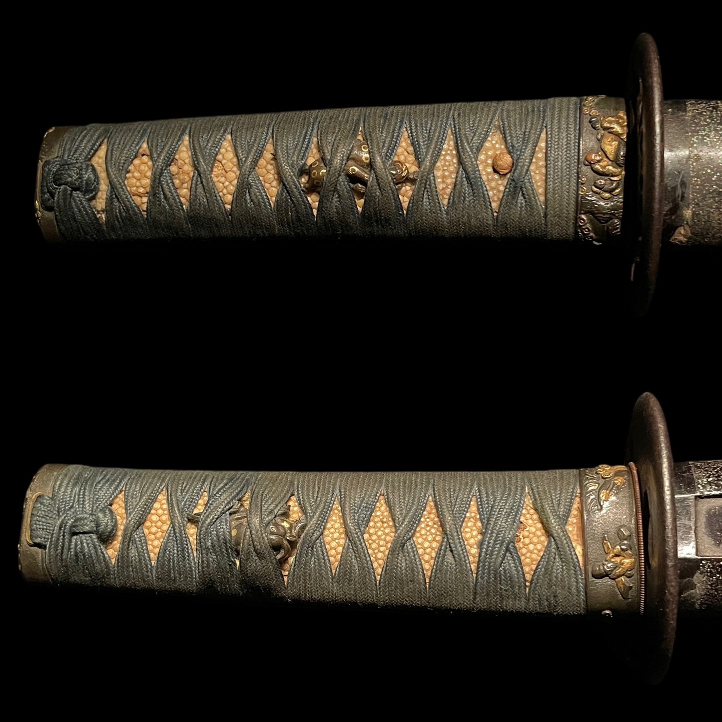 Shimosaka 下坂 Wakizashi, Mogarashi Soten 藻柄子宗典 signed Fuchikashira