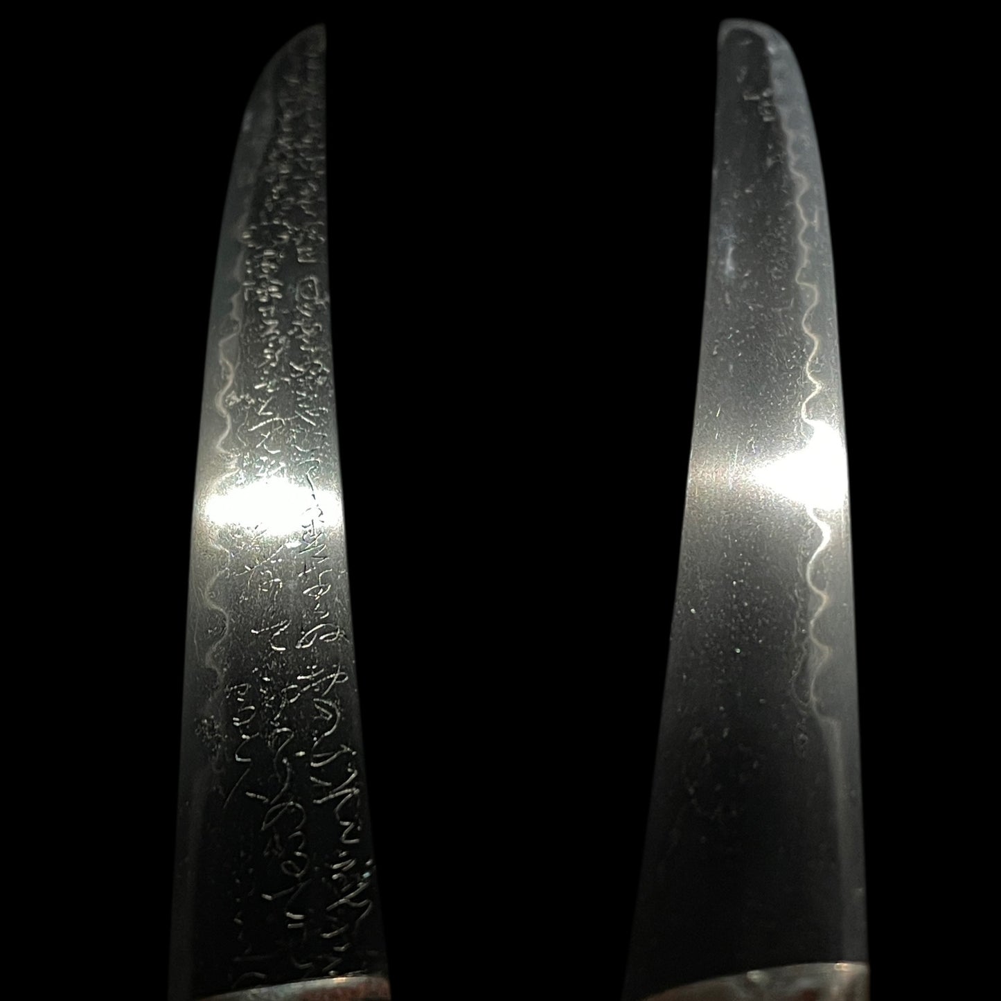 Toshin-Chokoku 刀身彫刻 Poetry sculpture TANTO, Sanjo Munechika 三条宗近 signed