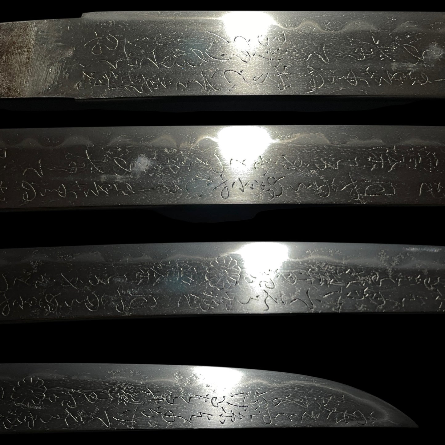 Toshin-Chokoku 刀身彫刻 Poetry sculpture TANTO, Sanjo Munechika 三条宗近 signed