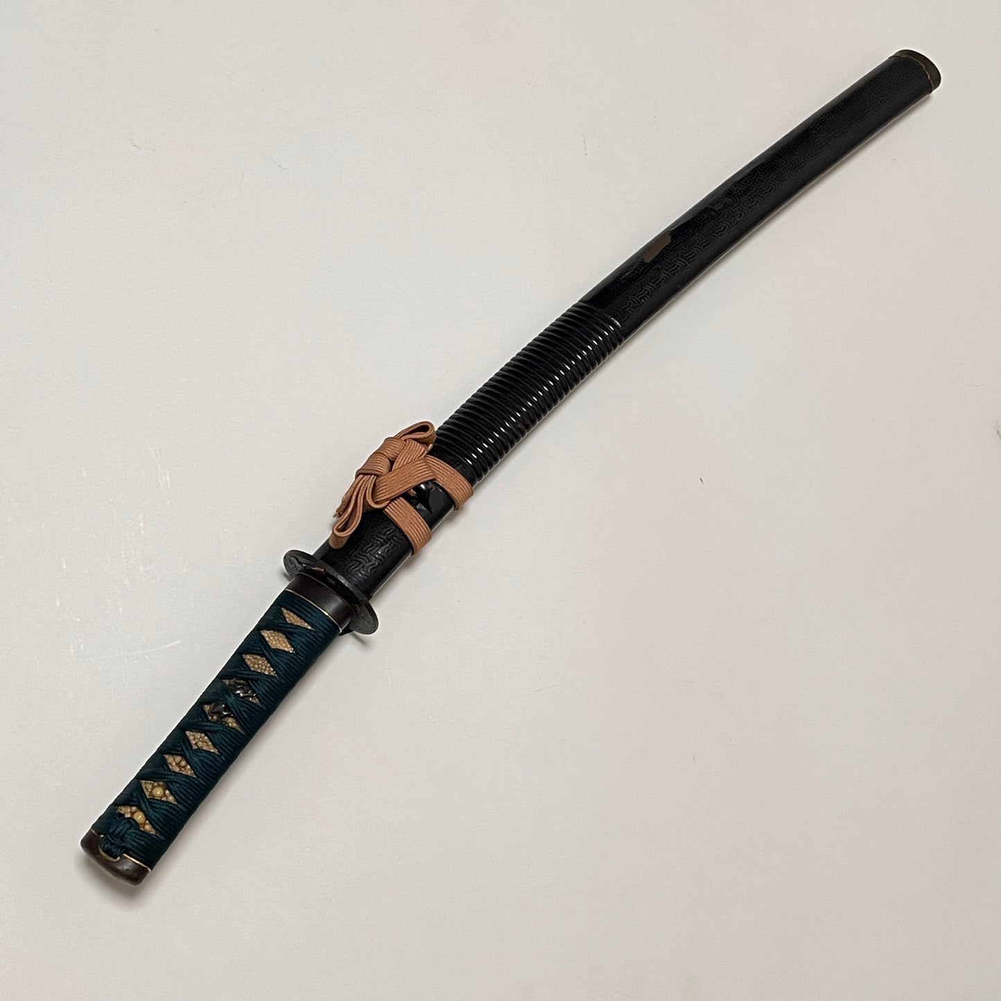 Bishuosafune Yukimitsu 備州長船行光 signed WAKIZASHI,Buffalo Menuki and Gourd Tsuba