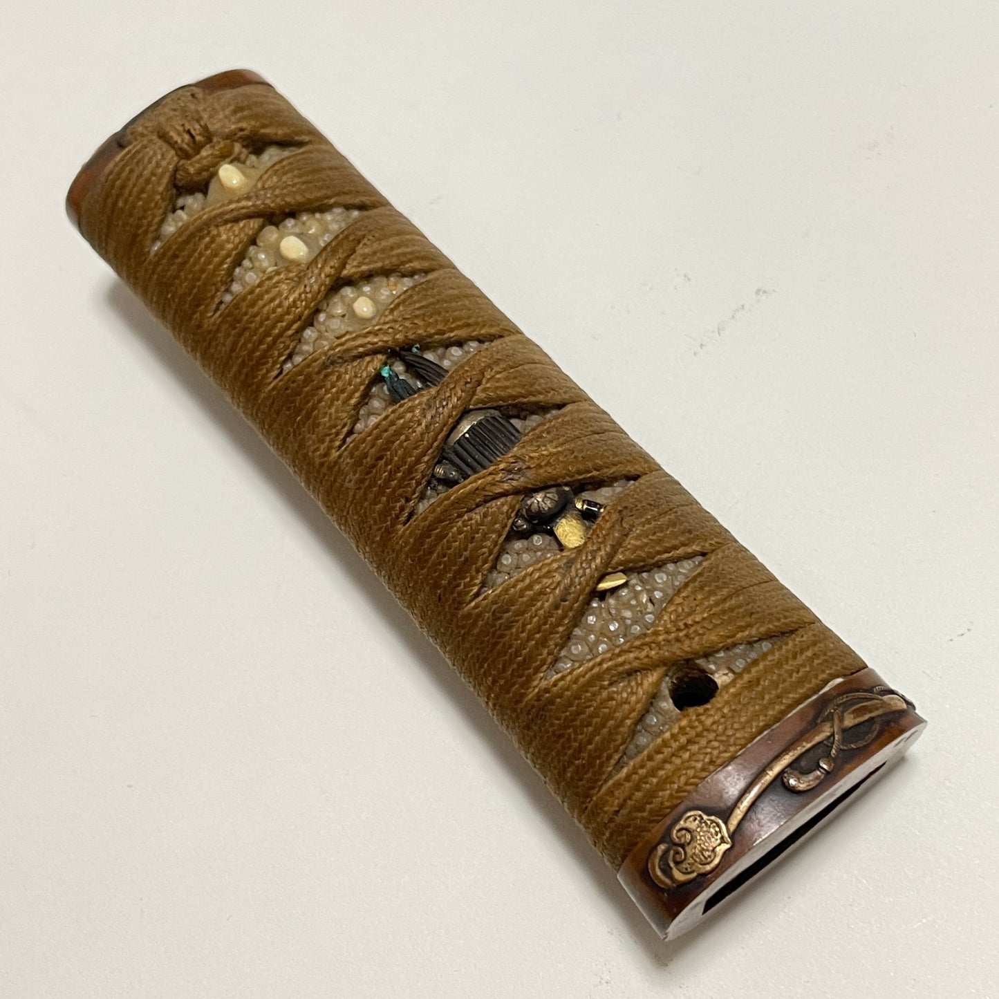 HITATSURA 皆焼 TANTO, Daruma Kashira, Signed Tsuba, Copper Fittings with Kozuka