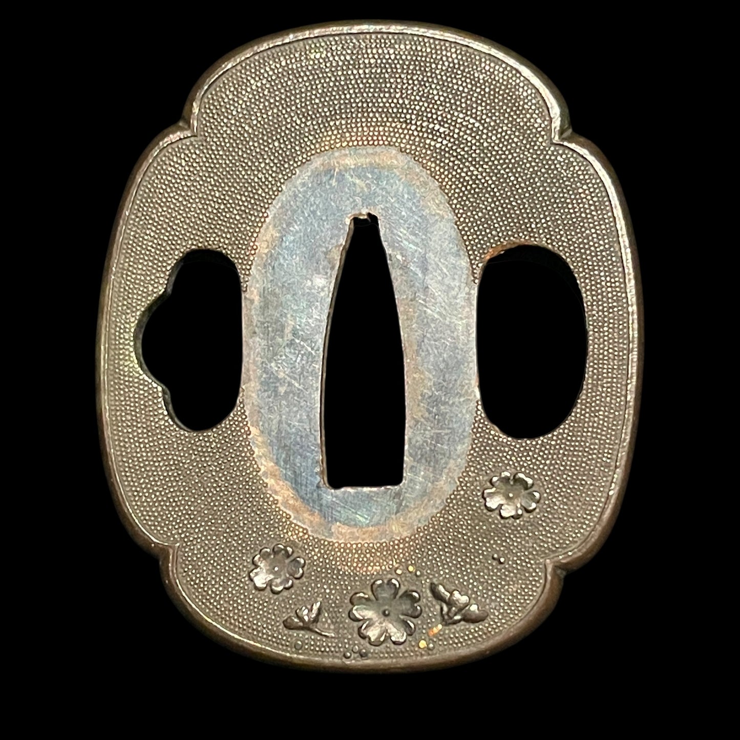 Bat Tsuba and Boar Fuchikashira TANTO, with Kozuka, Muromachi period mumei