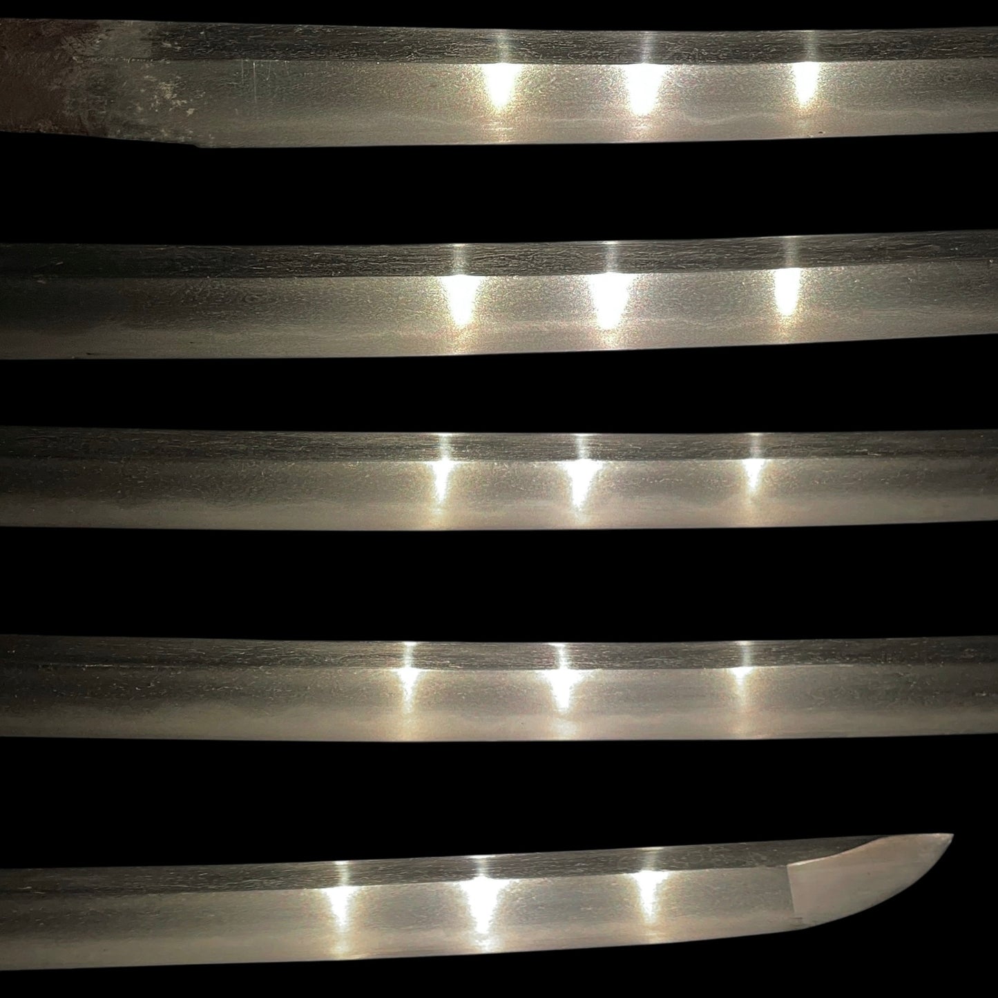 AOIMON 葵紋 Shinanokami Nobuyoshi 信濃守信吉 signed WAKIZASHI, Early Edo period