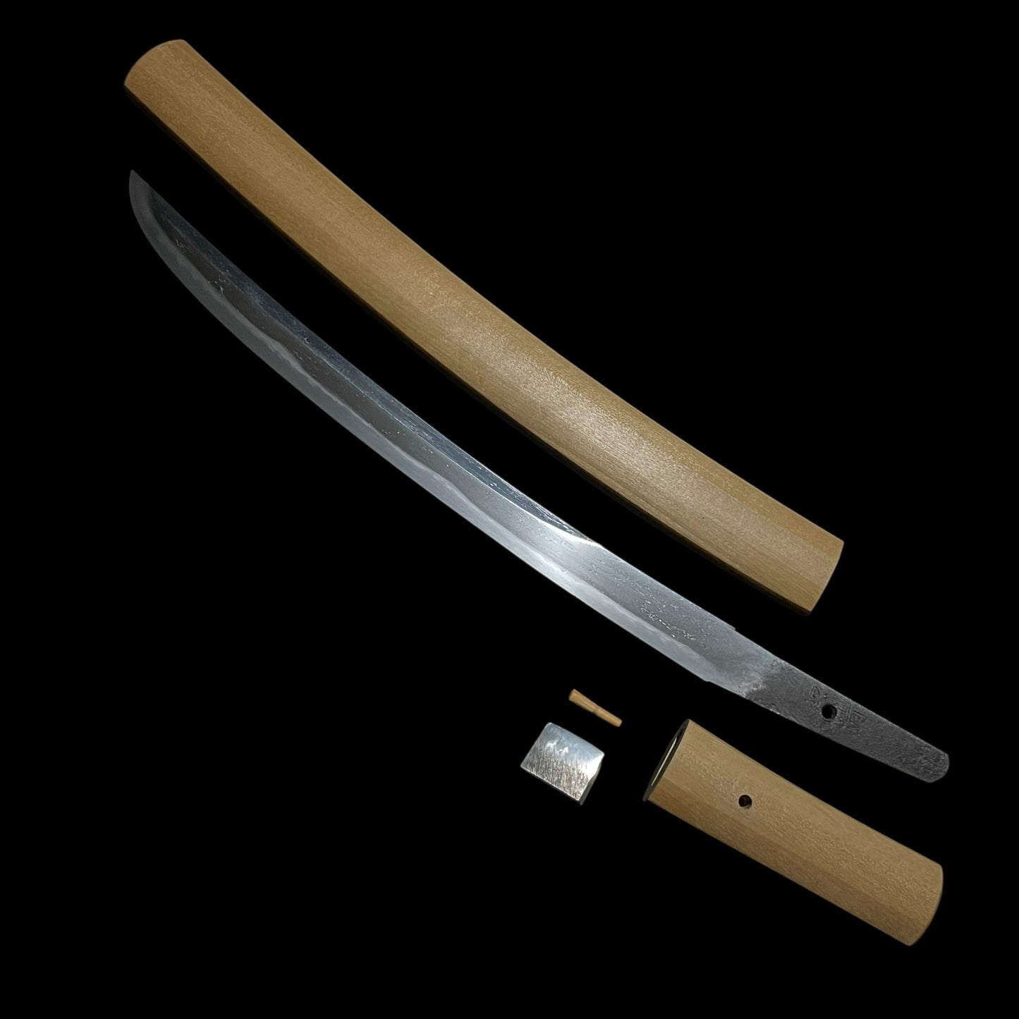 Unokubi-Zukuri 鵜首造 Wakizashi, Kanekiyo 兼清 signed, Muromachi period