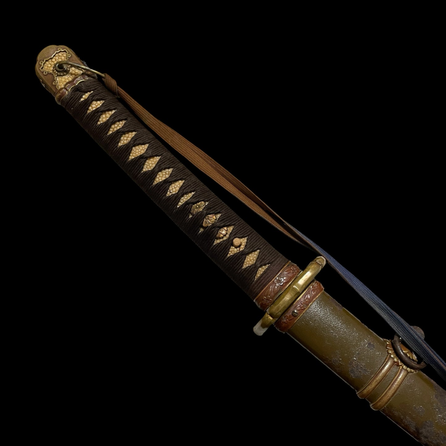 Type98 GUNTO 九八式軍刀, Kuniyasu 国泰 signed, Family crest included, with Tassel